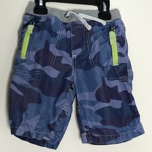 Mini Boden blue camo shorts